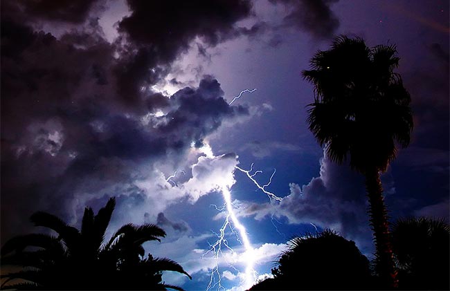 Lightning storm in Florida represents borken democracy